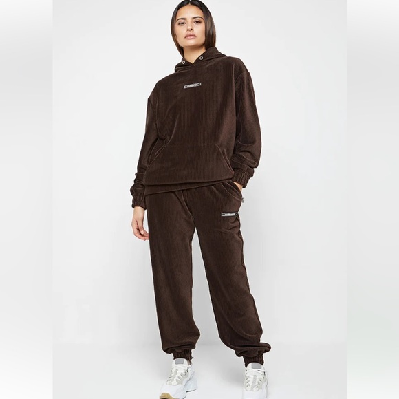 Maniere De Voir Pants - MANIERE DE VOIR⭐️ ribbed velour jogger and hoodie